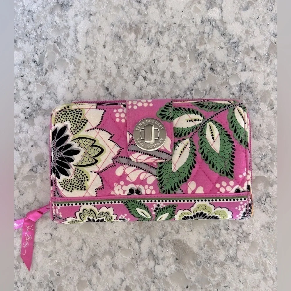 Vera Bradley Large Turn Lock Zip Around Wallet - Picture 1 of 6